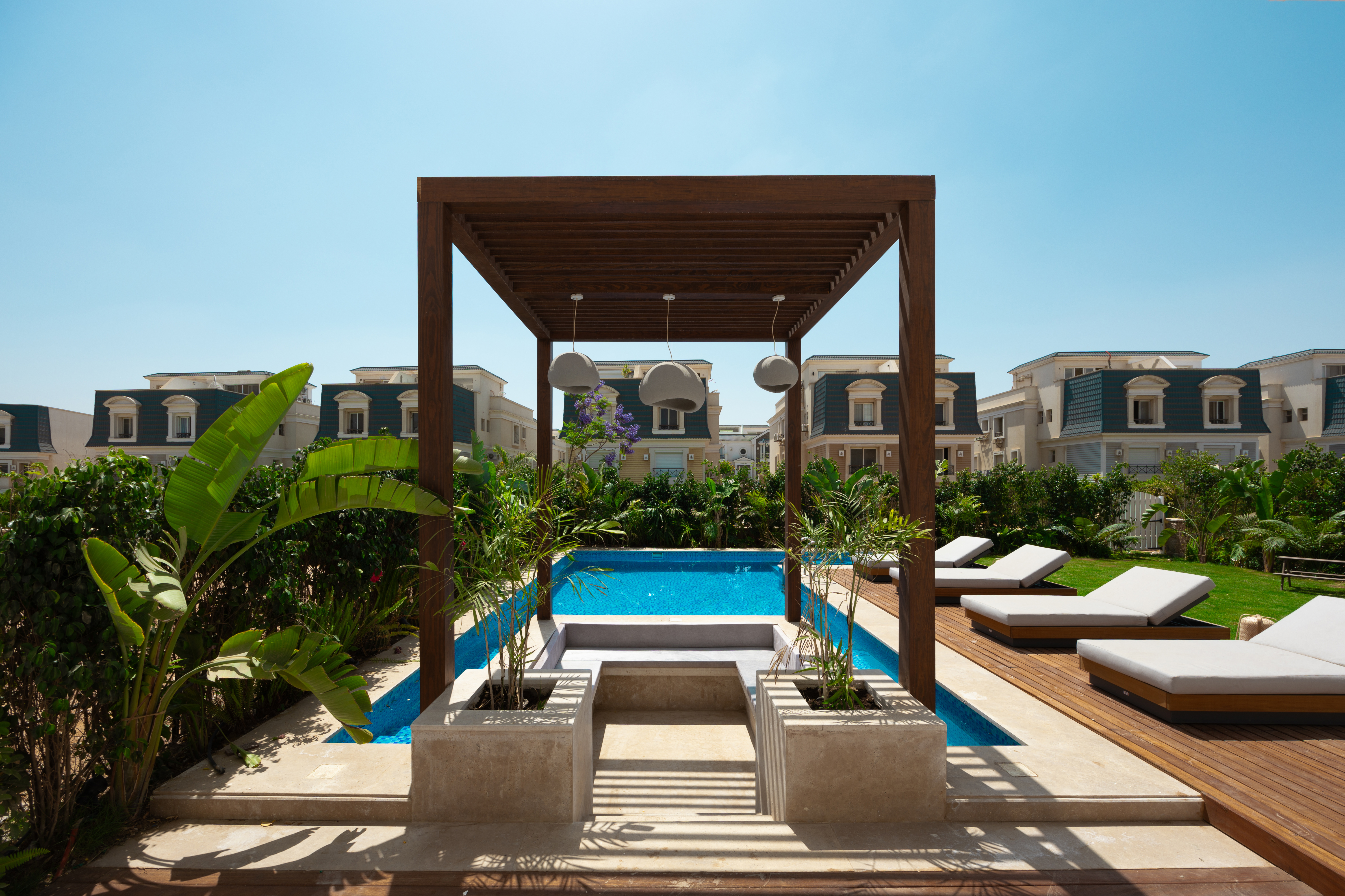 pool with sense 4